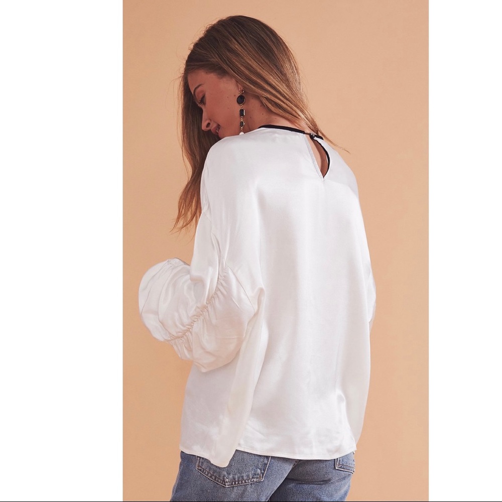 NEW TULAROSA IVORY LONG SLEEVE TOP - Picture 4 of 6